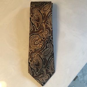 Joseph A. Bank signature collection silk tie